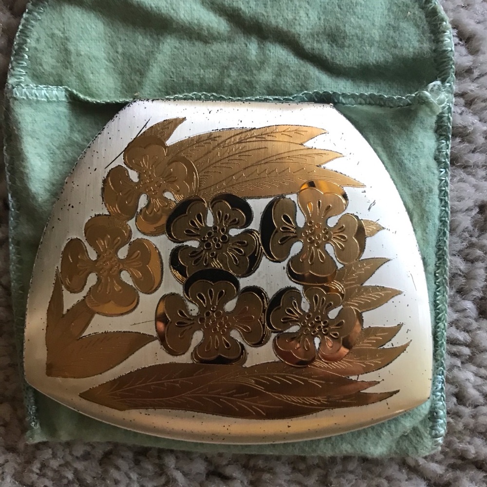 Vintage Elgin Metal Compact